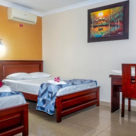 Airport Hotel Guayaquil Exterior photo